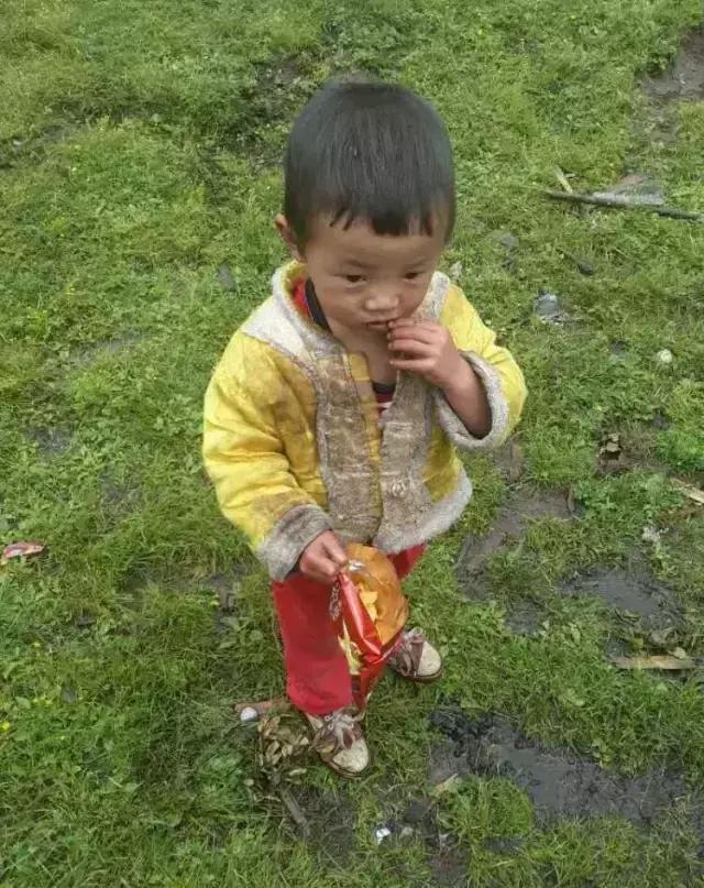 港榮公益——與愛(ài)同行